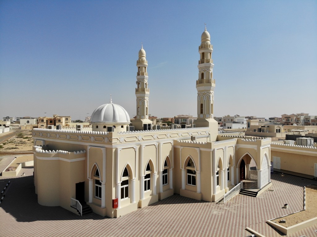 افتتاح مسجد "عمير بن مالك" بضاحية الرحمانية في الشارقة