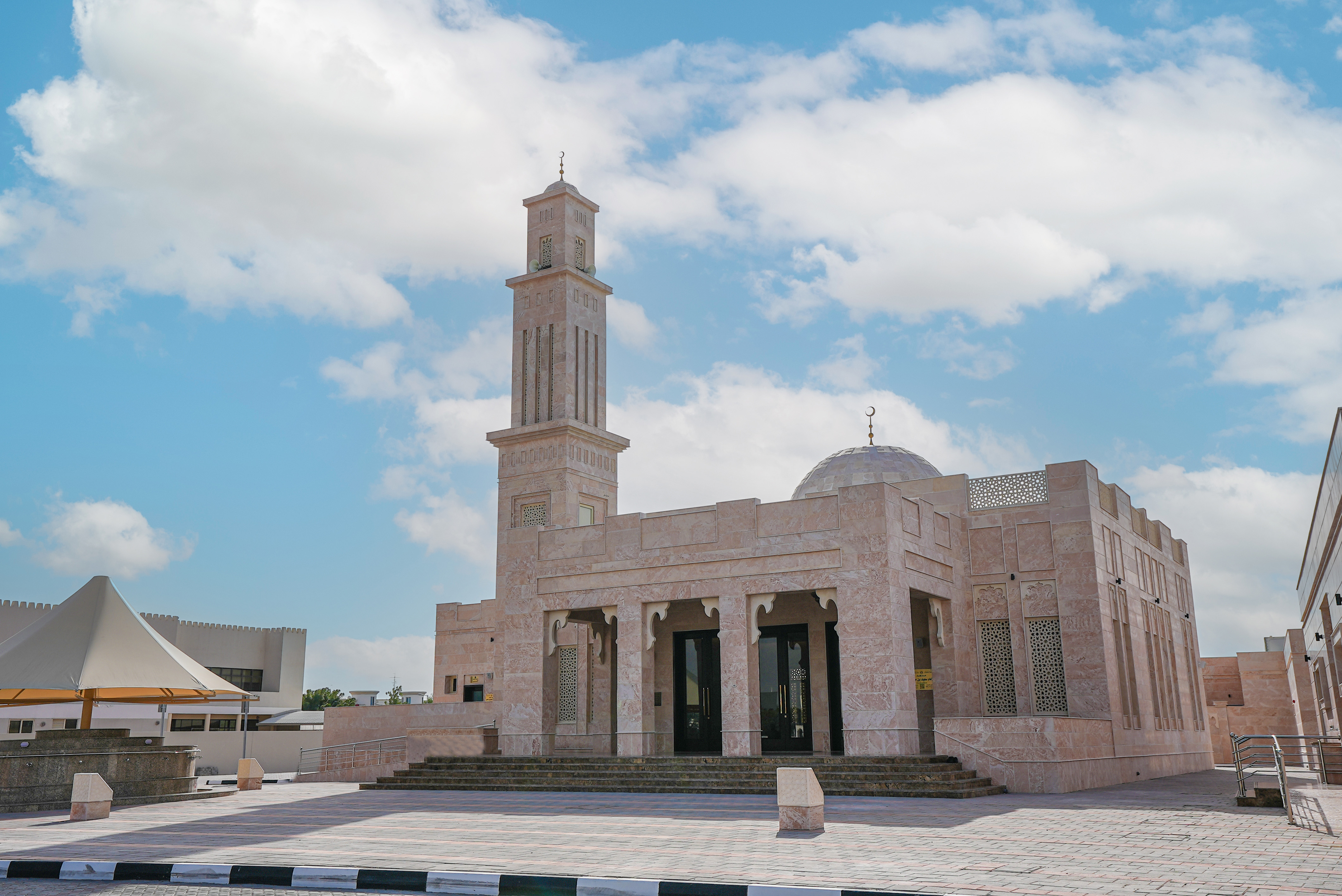 افتتاح مسجد "الإمام سعيد بن منصور" بالشارقة